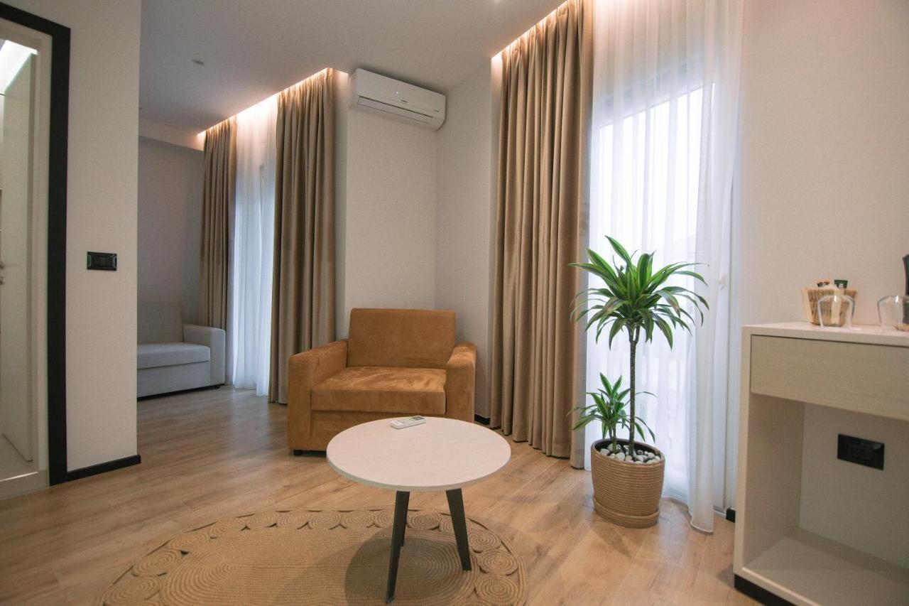 Boulevard Boutique Aparthotel Korce Eksteriør bilde