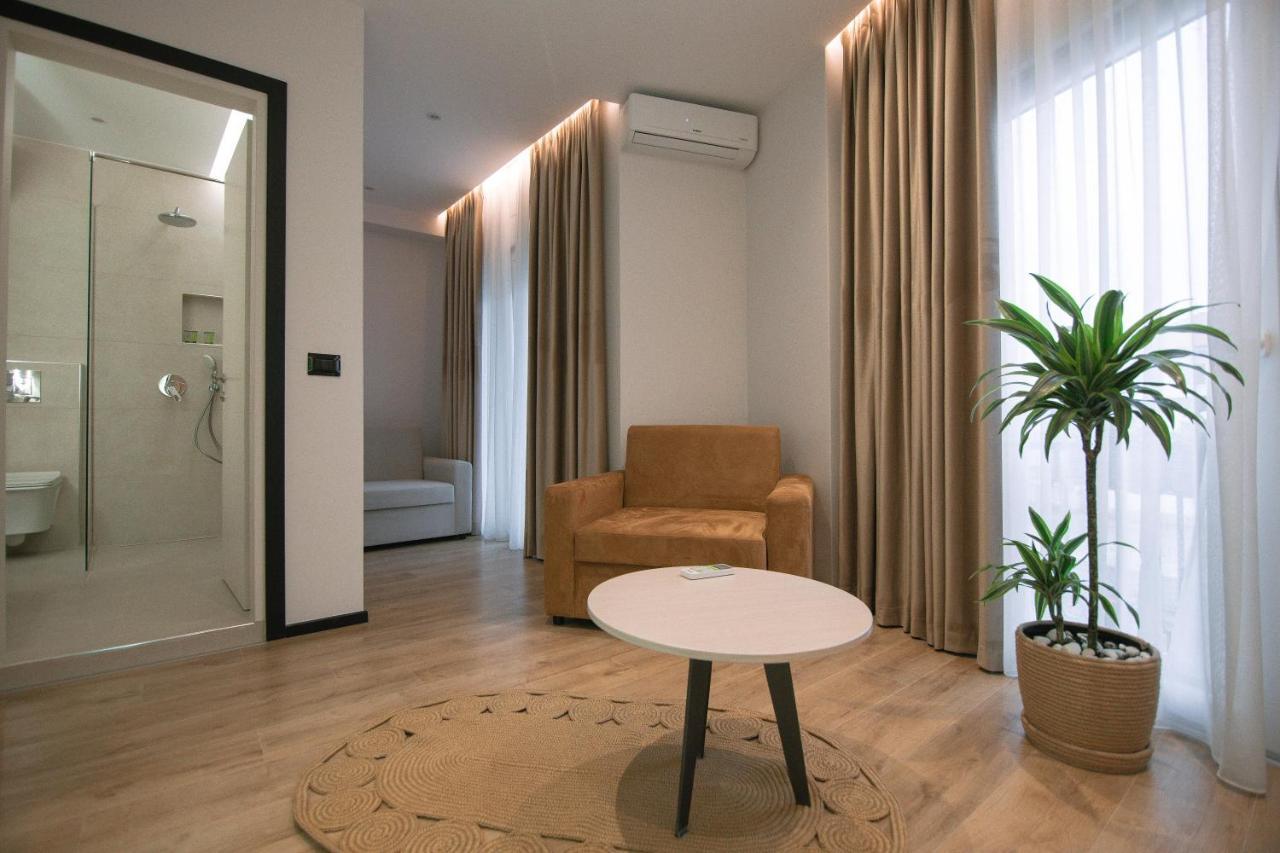 Boulevard Boutique Aparthotel Korce Eksteriør bilde